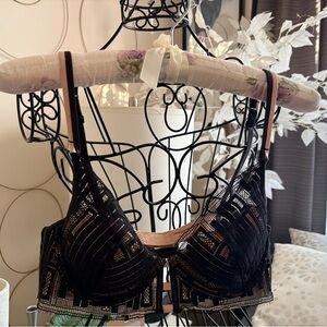 NWT Livy Black Nude Lace Padded Bra Size 34 A Retail $125